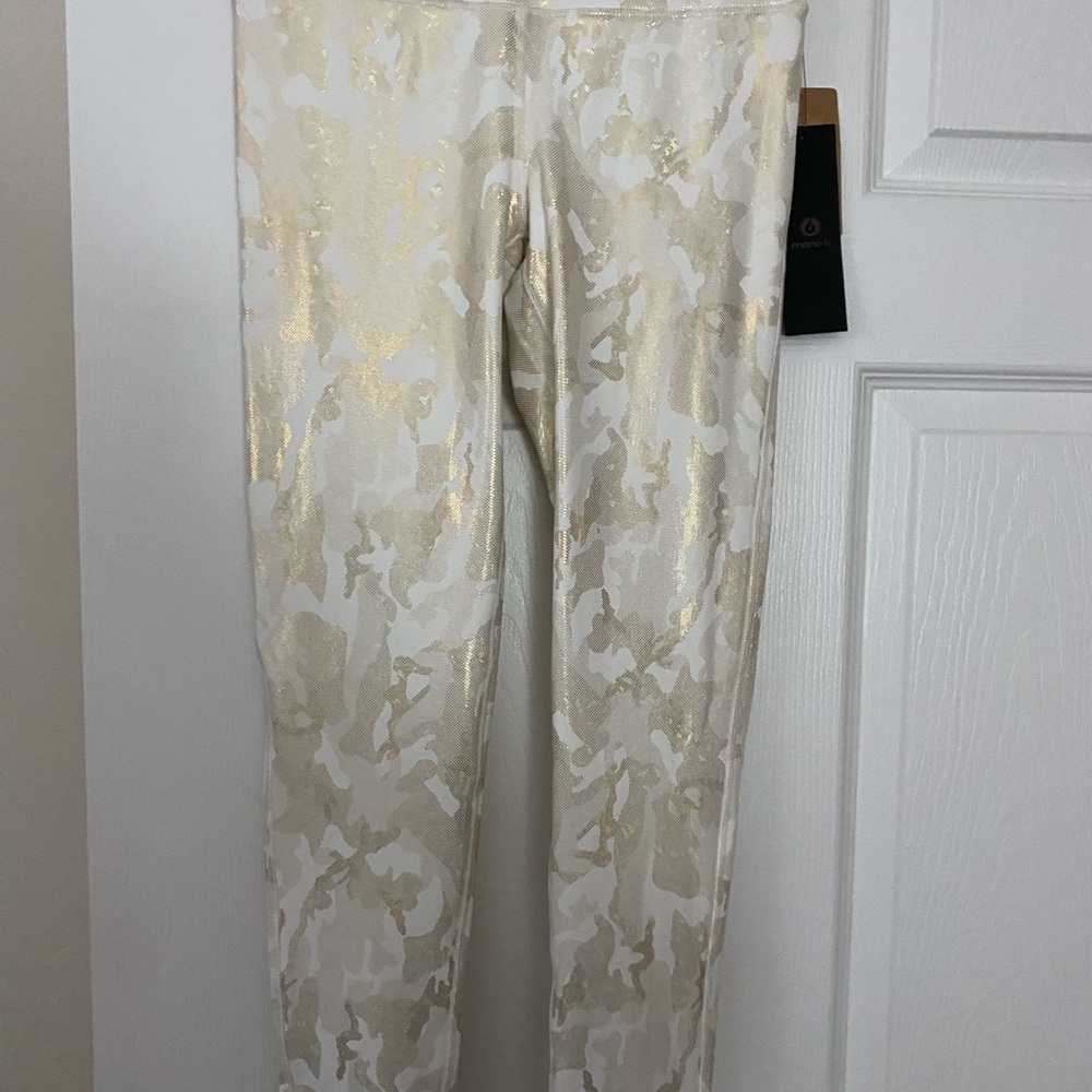 Mono b white and gold camouflage leggings - Picture 6 of 7